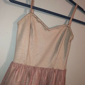 Cute and fun light pink dress!